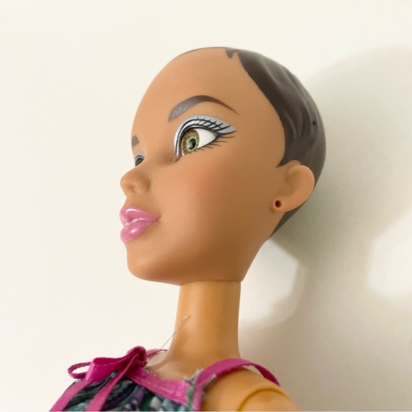 Spin Master Liv Doll - Picture 3 of 16